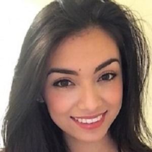 Meet your Posher, Alena